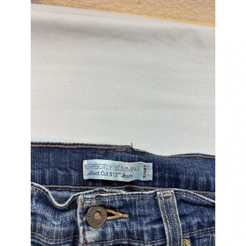 Levi's Perfectly Slimming 512 Boot Cut Jeans Womens 6 Short Dark Wash Blue